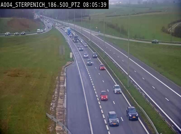 Webcam E411 à Sterpenich en Belgique près de la frontière du Luxembourg. Vue orientée vers Bruxelles