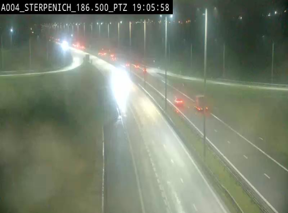 Webcam E411 à Sterpenich en Belgique près de la frontière du Luxembourg. Vue orientée vers Bruxelles