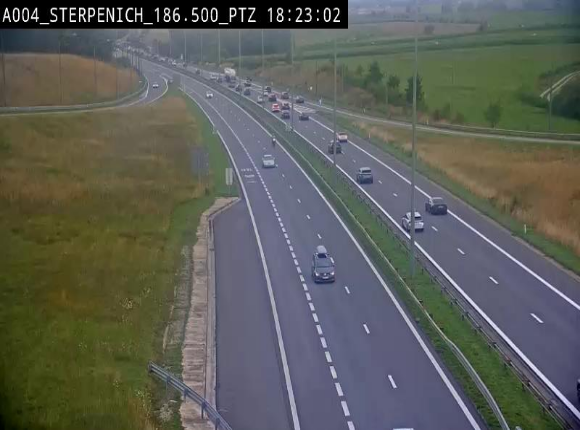Webcam E411 à Sterpenich en Belgique près de la frontière du Luxembourg. Vue orientée vers Bruxelles
