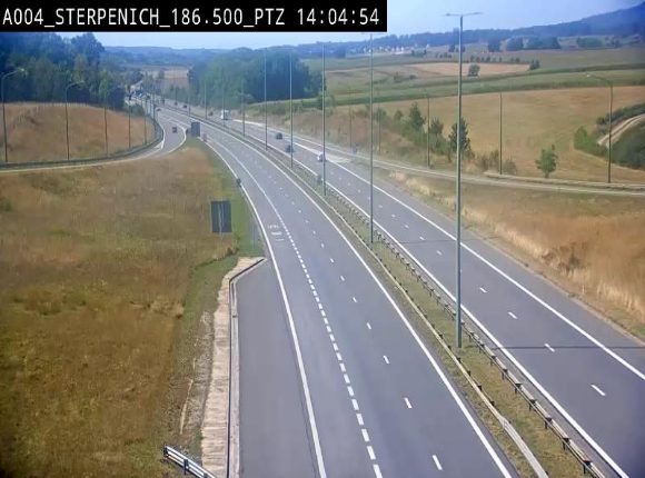 Webcam E411 à Sterpenich en Belgique près de la frontière du Luxembourg. Vue orientée vers Bruxelles