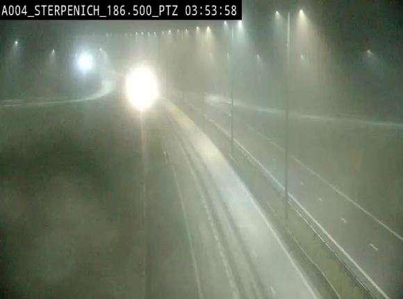 Webcam E411 à Sterpenich en Belgique près de la frontière du Luxembourg. Vue orientée vers Bruxelles