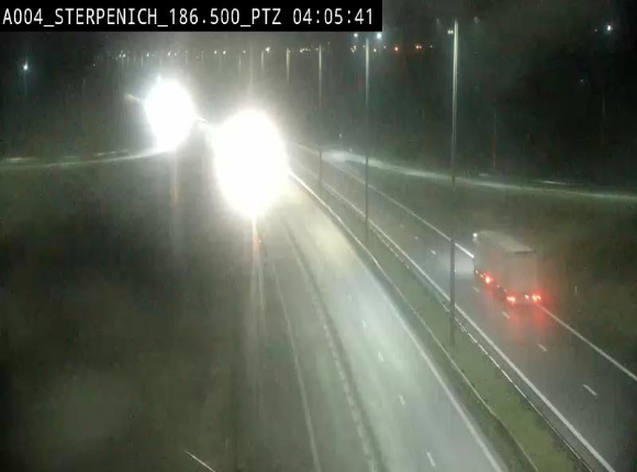 Webcam E411 à Sterpenich en Belgique près de la frontière du Luxembourg. Vue orientée vers Bruxelles