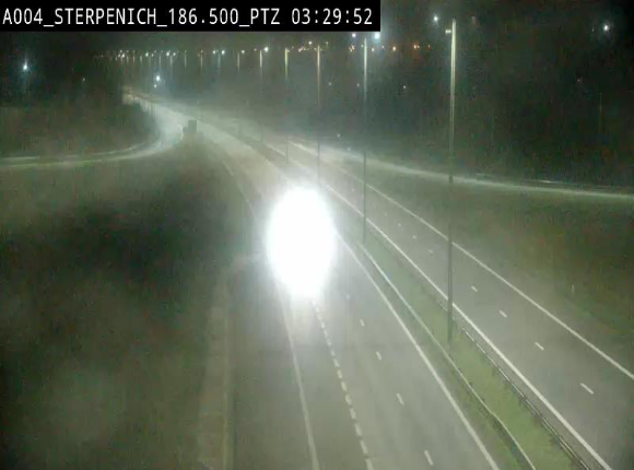 Webcam E411 à Sterpenich en Belgique près de la frontière du Luxembourg. Vue orientée vers Bruxelles