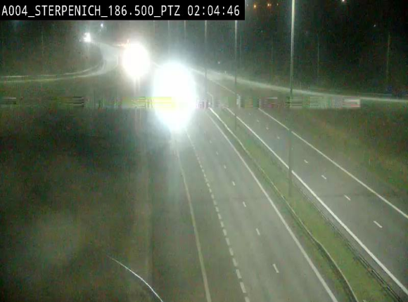 Webcam E411 à Sterpenich en Belgique près de la frontière du Luxembourg. Vue orientée vers Bruxelles