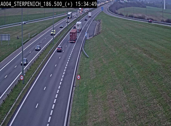 Webcam E411 à Sterpenich en Belgique. Vue orientée vers la frontière luxembourgeoise