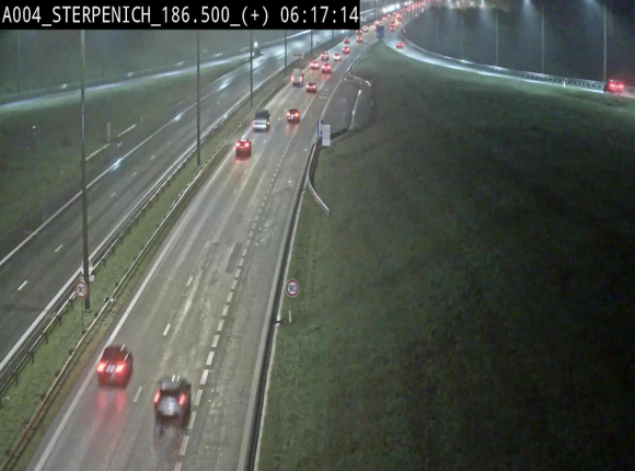 Webcam E411 à Sterpenich en Belgique. Vue orientée vers la frontière luxembourgeoise