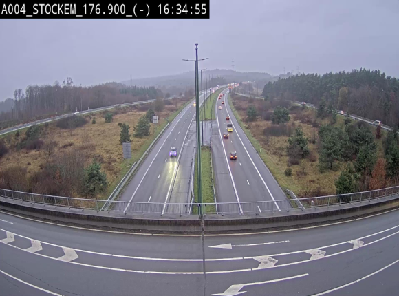 Webcam à hauteur de la sortie 30 Fouches - Stockem sur l'E411, menant sur la N83. Vue orientée vers Namur