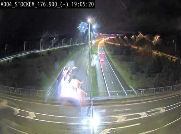 <h2>Webcam à hauteur de la sortie 30 Fouches - Stockem sur l'E411, menant sur la N83. Vue orientée vers Namur</h2>