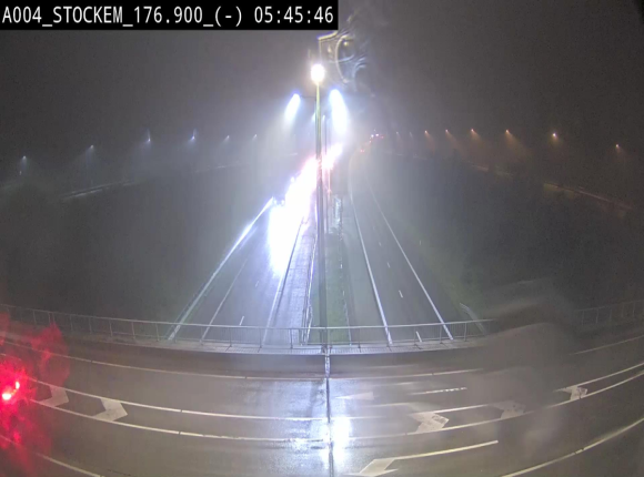 Webcam à hauteur de la sortie 30 Fouches - Stockem sur l'E411, menant sur la N83. Vue orientée vers Namur