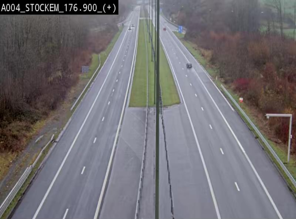 <h2>Webcam au-dessus de l'E411 sur la N83 à hauteur de la sortie Stockem. Vue orientée vers Arlon</h2>