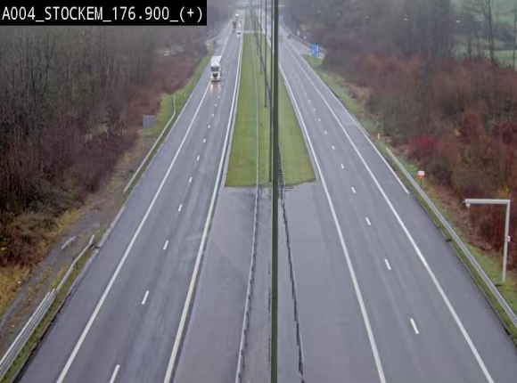 <h2>Webcam au-dessus de l'E411 sur la N83 à hauteur de la sortie Stockem. Vue orientée vers Arlon</h2>