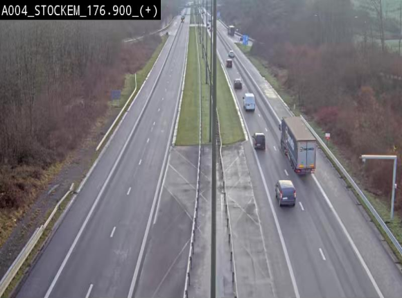 <h2>Webcam au-dessus de l'E411 sur la N83 à hauteur de la sortie Stockem. Vue orientée vers Arlon</h2>