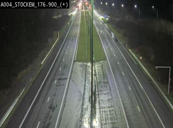 Webcam au-dessus de l'E411 sur la N83 à hauteur de la sortie Stockem. Vue orientée vers Arlon