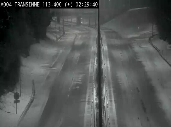 <h2>Webcam dans les Ardennes sur l'E411 à hauteur de Transinne. Vue orientée vers le sud de la Belgique</h2>