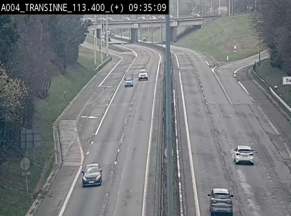 Webcam dans les Ardennes sur l'E411 à hauteur de Transinne. Vue orientée vers le sud de la Belgique