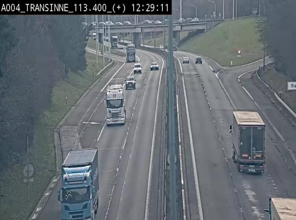 Webcam dans les Ardennes sur l'E411 à hauteur de Transinne. Vue orientée vers le sud de la Belgique