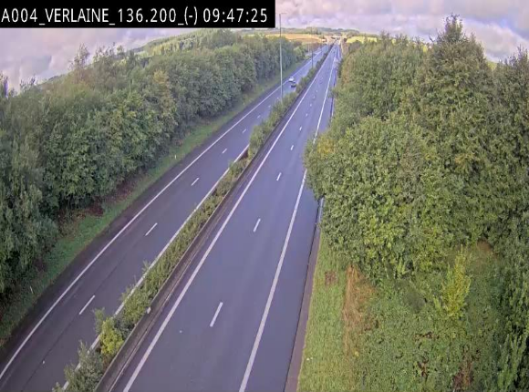<h2>Webcam sur l'E411 à hauteur du pont surplombant la N40, à proximité de la sortie 26 Verlaine - Libramont-Chevigny. Vue orientée vers Namur</h2>