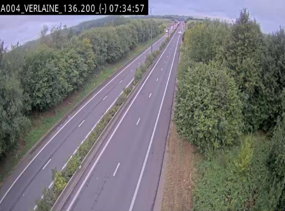<h2>Webcam sur l'E411 à hauteur du pont surplombant la N40, à proximité de la sortie 26 Verlaine - Libramont-Chevigny. Vue orientée vers Namur</h2>
