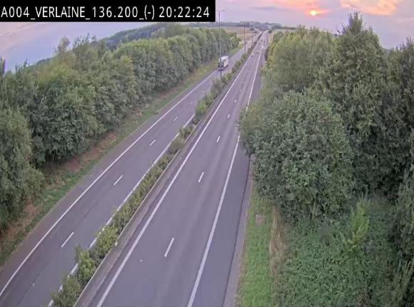 <h2>Webcam sur l'E411 à hauteur du pont surplombant la N40, à proximité de la sortie 26 Verlaine - Libramont-Chevigny. Vue orientée vers Namur</h2>