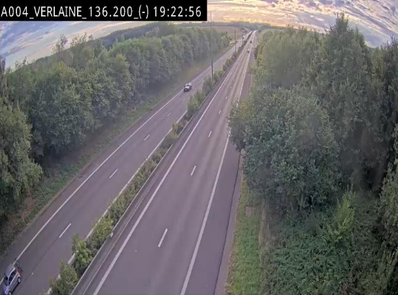 <h2>Webcam sur l'E411 à hauteur du pont surplombant la N40, à proximité de la sortie 26 Verlaine - Libramont-Chevigny. Vue orientée vers Namur</h2>