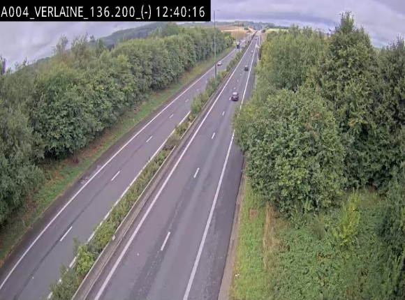 <h2>Webcam sur l'E411 à hauteur du pont surplombant la N40, à proximité de la sortie 26 Verlaine - Libramont-Chevigny. Vue orientée vers Namur</h2>