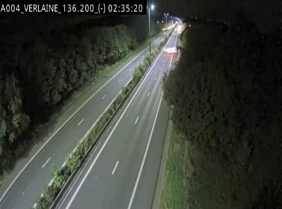 <h2>Webcam sur l'E411 à hauteur du pont surplombant la N40, à proximité de la sortie 26 Verlaine - Libramont-Chevigny. Vue orientée vers Namur</h2>
