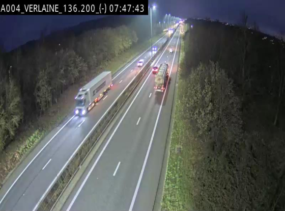 <h2>Webcam sur l'E411 à hauteur du pont surplombant la N40, à proximité de la sortie 26 Verlaine - Libramont-Chevigny. Vue orientée vers Namur</h2>