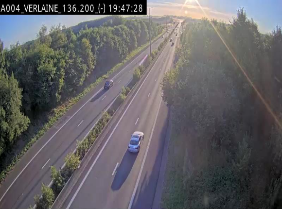 <h2>Webcam sur l'E411 à hauteur du pont surplombant la N40, à proximité de la sortie 26 Verlaine - Libramont-Chevigny. Vue orientée vers Namur</h2>