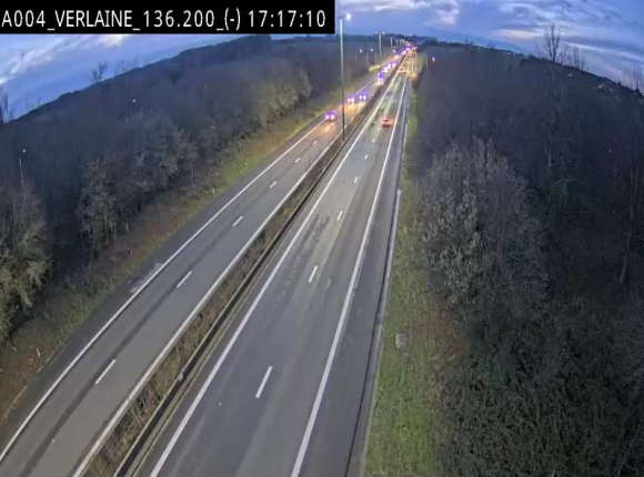 <h2>Webcam sur l'E411 à hauteur du pont surplombant la N40, à proximité de la sortie 26 Verlaine - Libramont-Chevigny. Vue orientée vers Namur</h2>