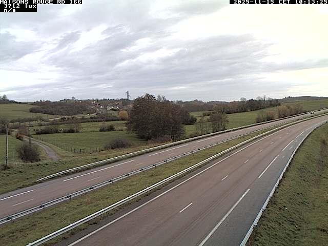 Webcam à Maisons Rouges dans les Vosges sur la D166 à 353 mètres d'altitude