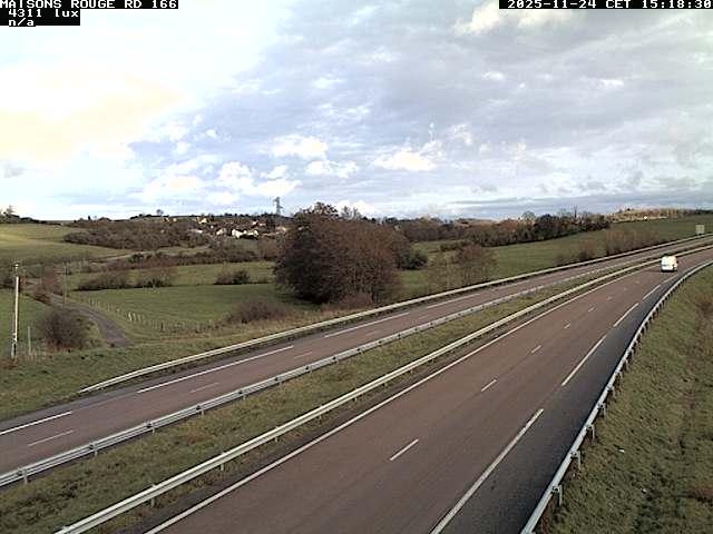 Webcam à Maisons Rouges dans les Vosges sur la D166 à 353 mètres d'altitude