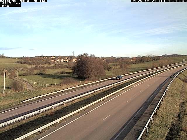 Webcam à Maisons Rouges dans les Vosges sur la D166 à 353 mètres d'altitude