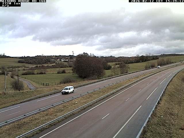 Webcam à Maisons Rouges dans les Vosges sur la D166 à 353 mètres d'altitude