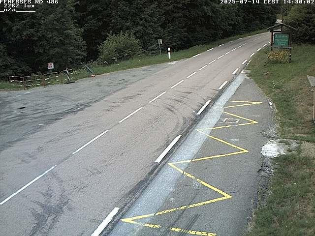 Webcam en haut du col des Fenesses, aussi appelé col du Ménil sur la D486 à 593 mètres d'altitude dans les Vosges