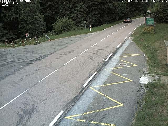 Webcam en haut du col des Fenesses, aussi appelé col du Ménil sur la D486 à 593 mètres d'altitude dans les Vosges