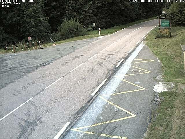 Webcam en haut du col des Fenesses, aussi appelé col du Ménil sur la D486 à 593 mètres d'altitude dans les Vosges