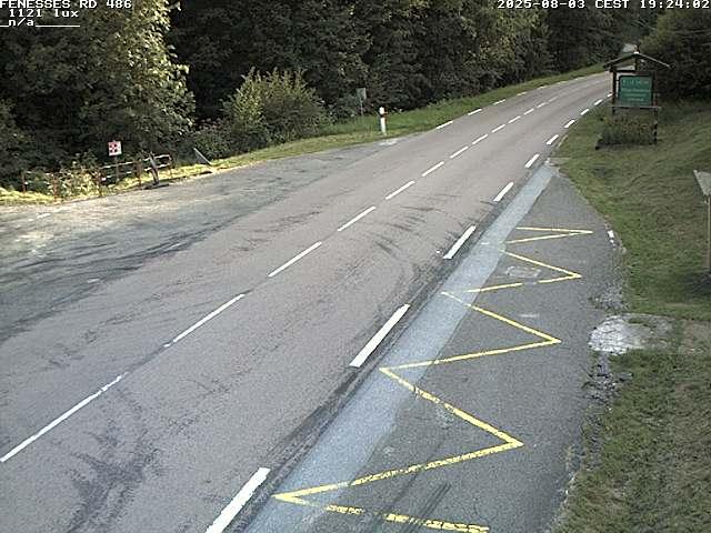 Webcam en haut du col des Fenesses, aussi appelé col du Ménil sur la D486 à 593 mètres d'altitude dans les Vosges