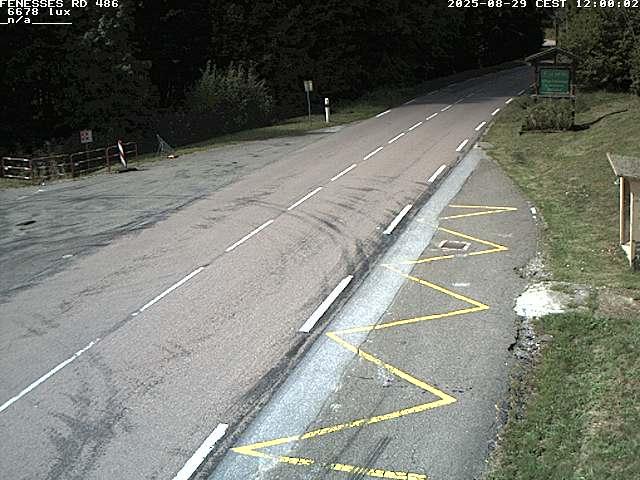 Webcam en haut du col des Fenesses, aussi appelé col du Ménil sur la D486 à 593 mètres d'altitude dans les Vosges