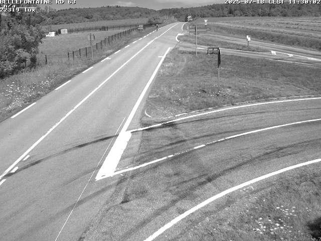 Webcam à Bellefontaine dans les Vosges à 552 mètres d'altitude sur la D63, à la jonction avec la D20A