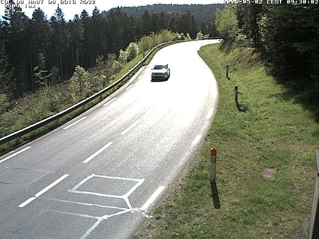 Webcam à 406 mètres d'altitude au niveau du col du haut du bois sur la RD32