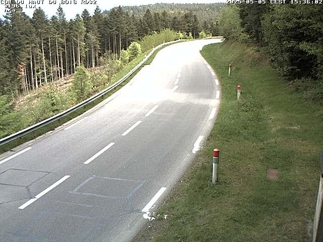 Webcam à 406 mètres d'altitude au niveau du col du haut du bois sur la RD32