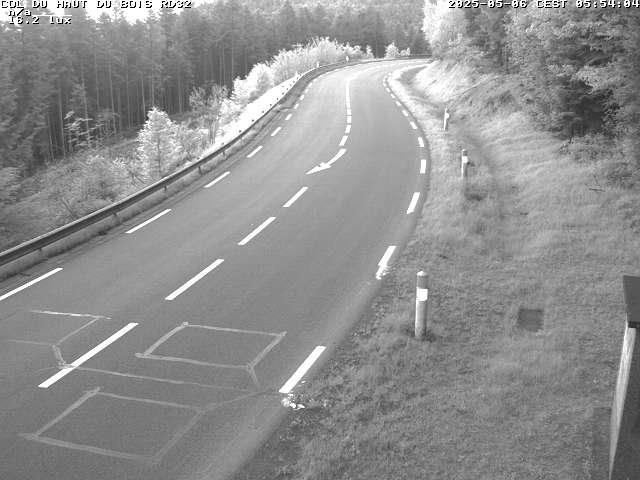 Webcam à 406 mètres d'altitude au niveau du col du haut du bois sur la RD32