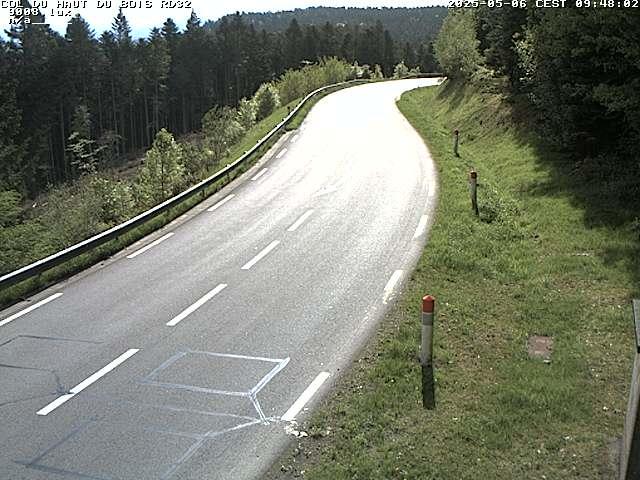 Webcam à 406 mètres d'altitude au niveau du col du haut du bois sur la RD32