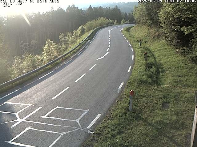 Webcam à 406 mètres d'altitude au niveau du col du haut du bois sur la RD32