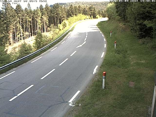 Webcam à 406 mètres d'altitude au niveau du col du haut du bois sur la RD32