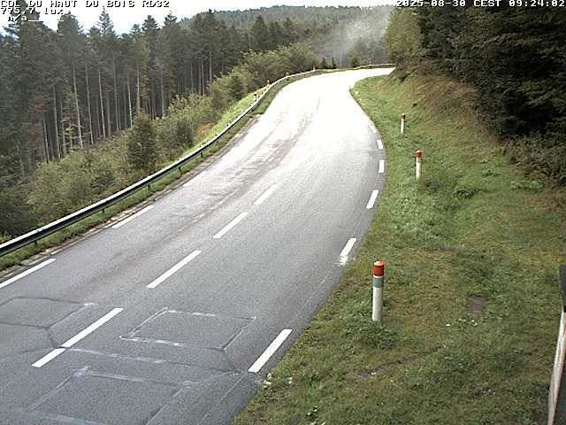 Webcam à 406 mètres d'altitude au niveau du col du haut du bois sur la RD32