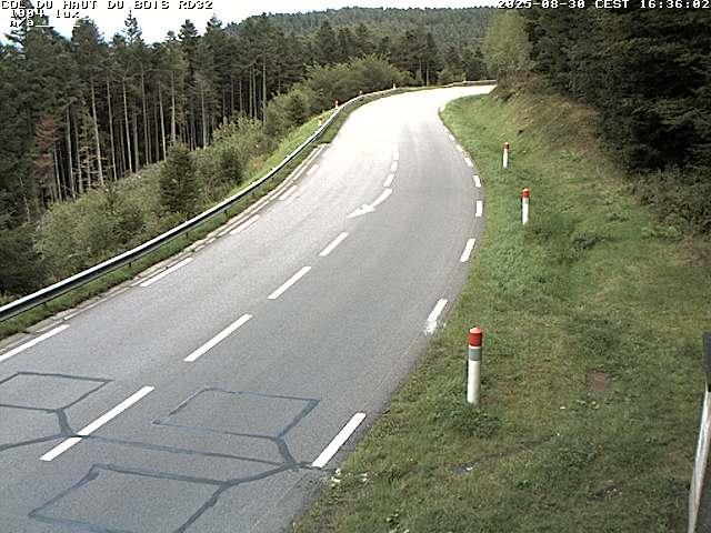 Webcam à 406 mètres d'altitude au niveau du col du haut du bois sur la RD32