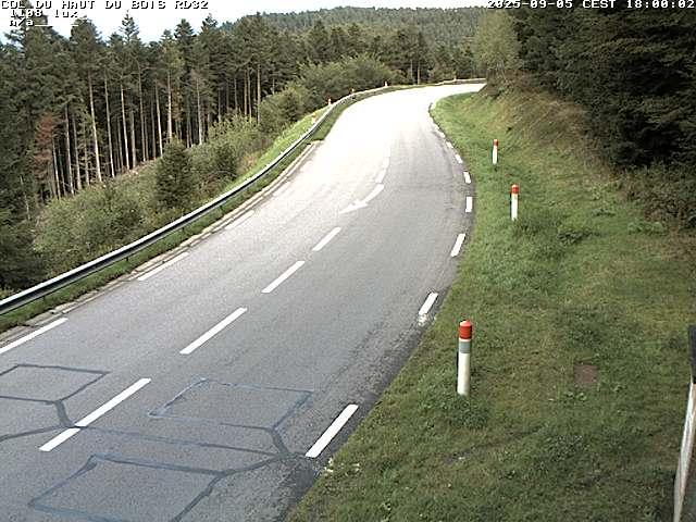 Webcam à 406 mètres d'altitude au niveau du col du haut du bois sur la RD32