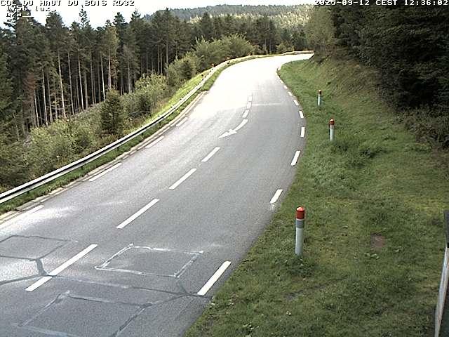 Webcam à 406 mètres d'altitude au niveau du col du haut du bois sur la RD32