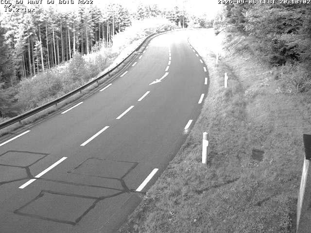 Webcam à 406 mètres d'altitude au niveau du col du haut du bois sur la RD32